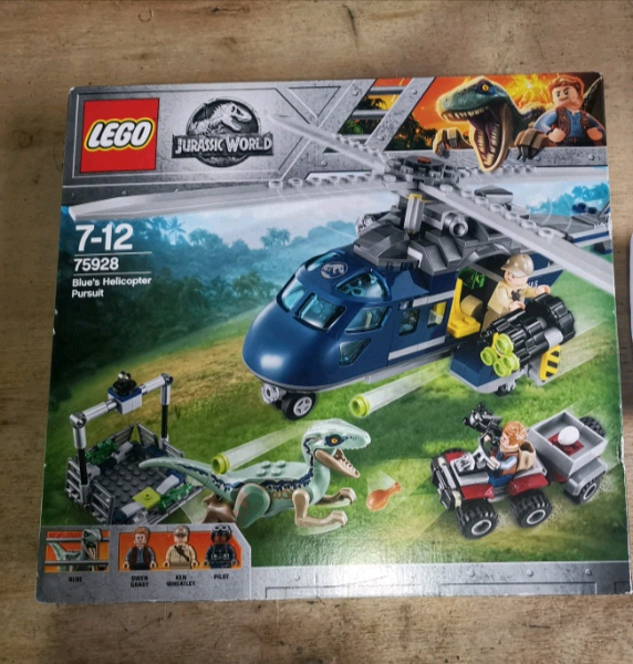 lego jurassic world blue's helicopter pursuit set 75928
